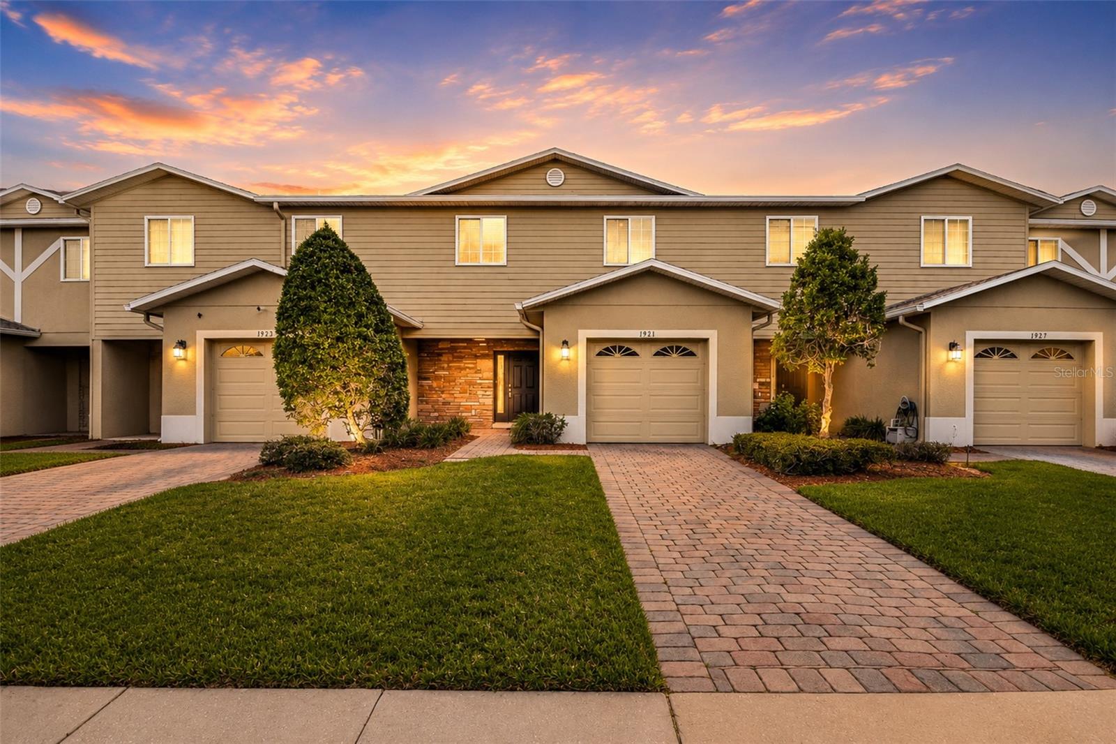 Photo of 1921 CHATHAM PLACE DRIVE ORLANDO FL 32824