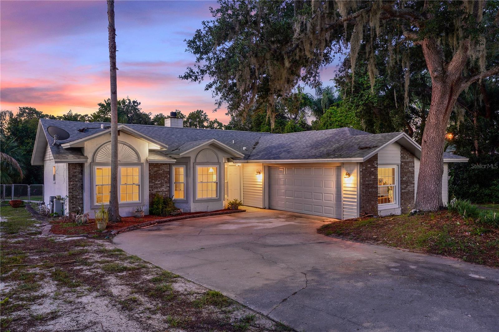 Photo of 515 CLOUDCROFT DRIVE DELTONA FL 32738