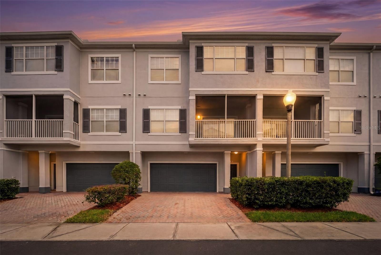 Photo of 2532 GRAND CENTRAL PARKWAY #8 ORLANDO FL 32839