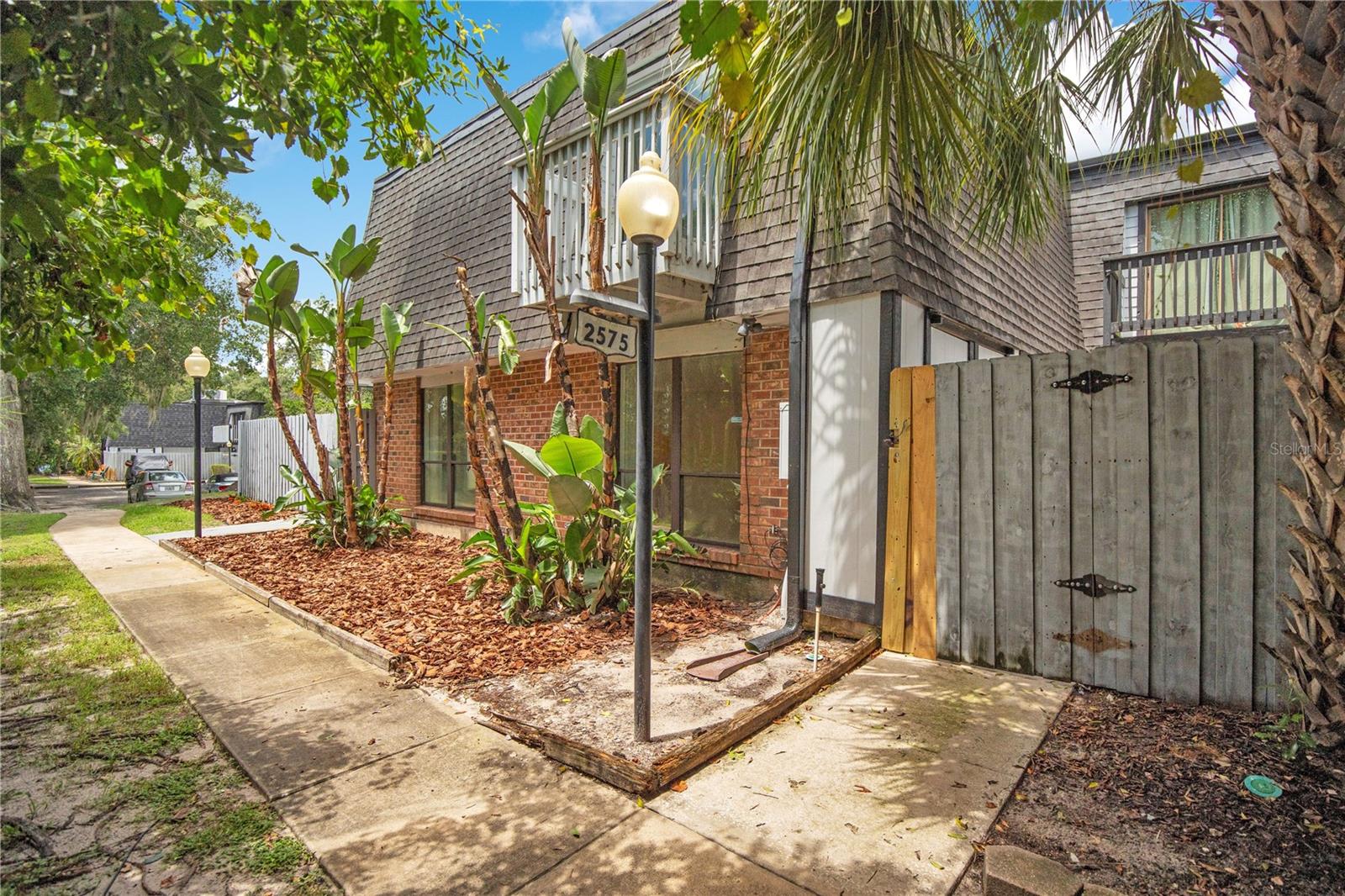 Photo of 2577 DERBYSHIRE CIRCLE CASSELBERRY FL 32707