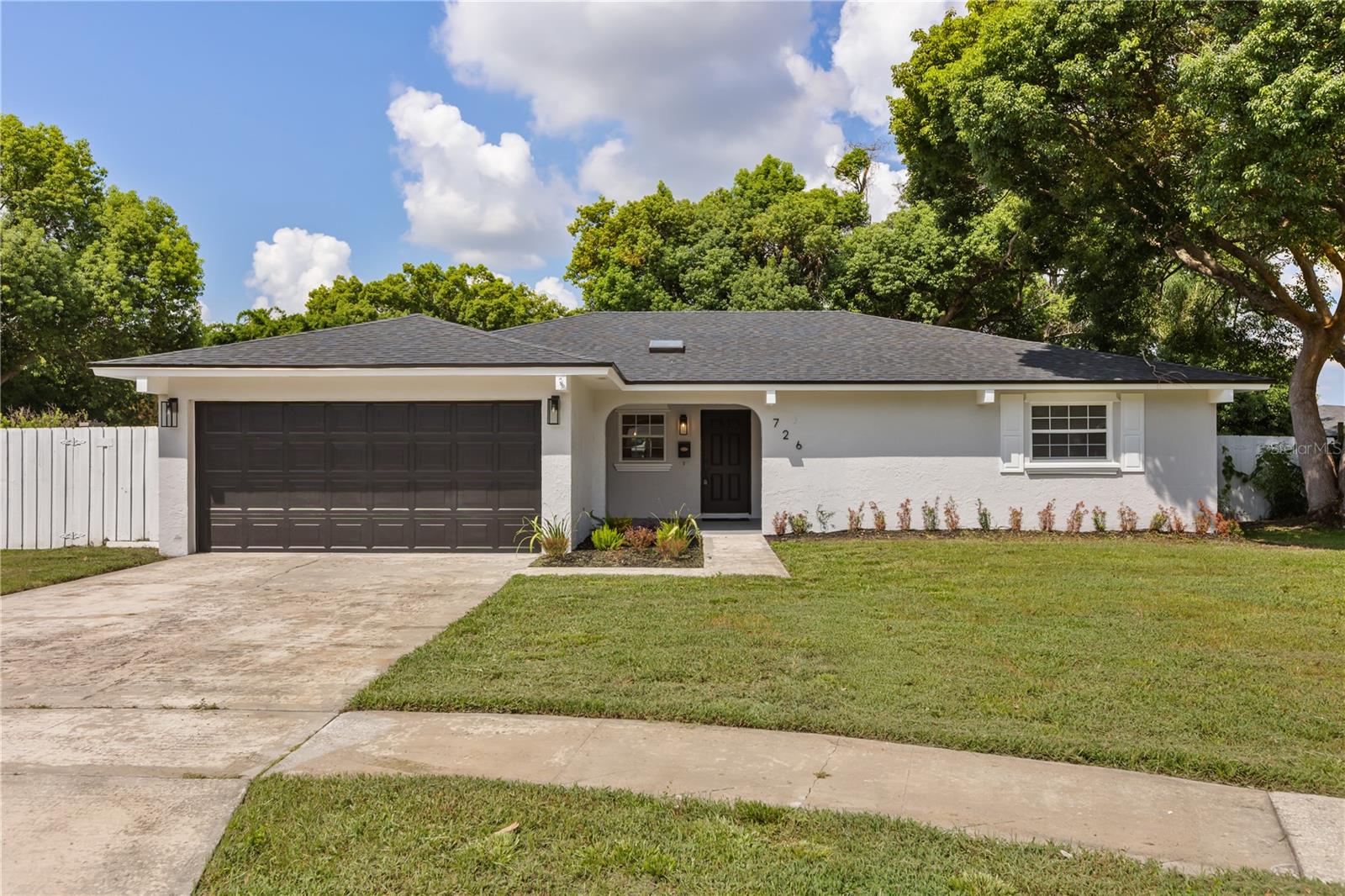 Photo of 726 FOREST GLEN COURT MAITLAND FL 32751