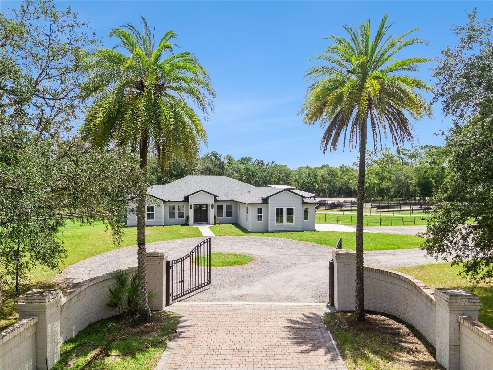 Photo of 2370 PINE MEADOWS PLACE OVIEDO FL 32766