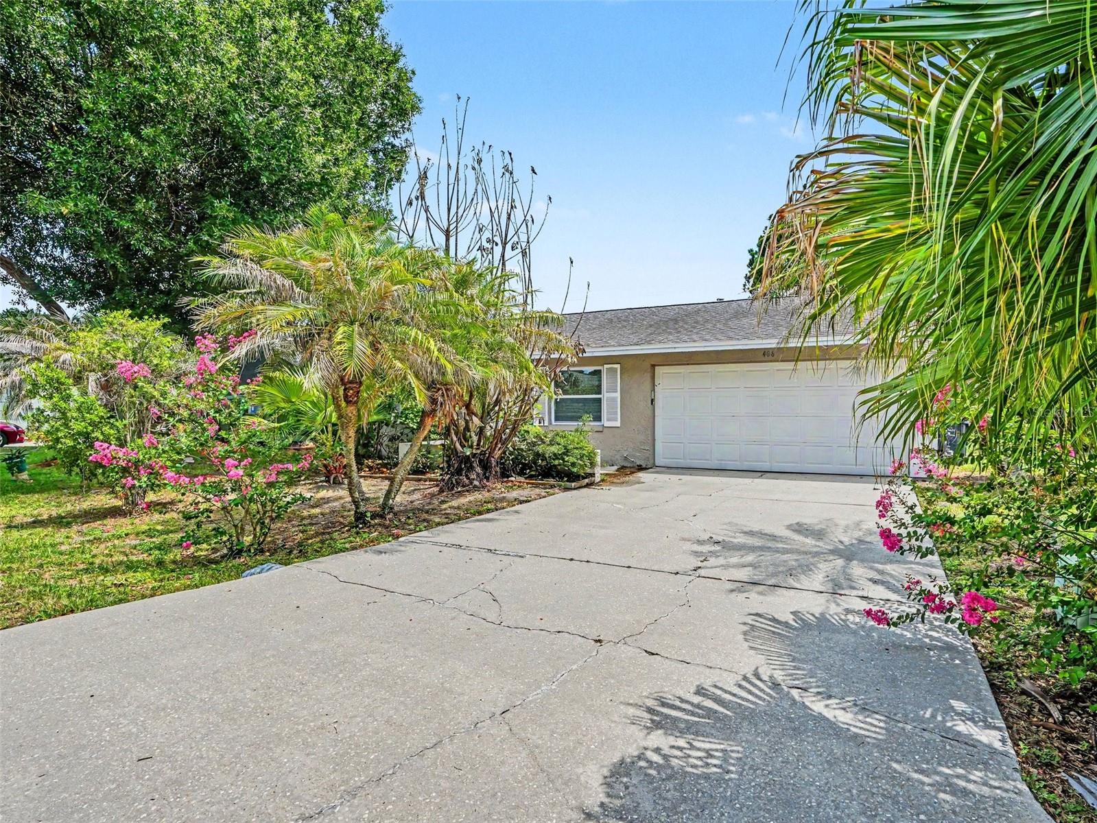 Photo of 406 LAKE DAISY DRIVE WINTER HAVEN FL 33884