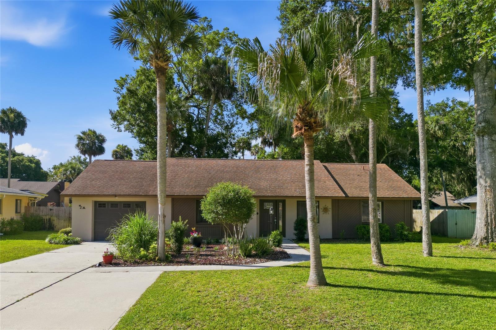 Photo of 16 BLAKETOWN PLACE PALM COAST FL 32137