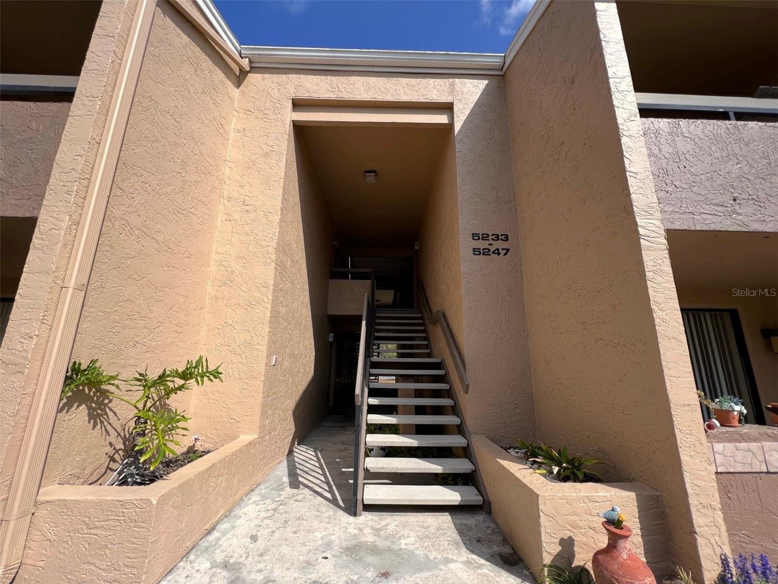 Photo of 5239 VINELAND ROAD #A203 ORLANDO FL 32811