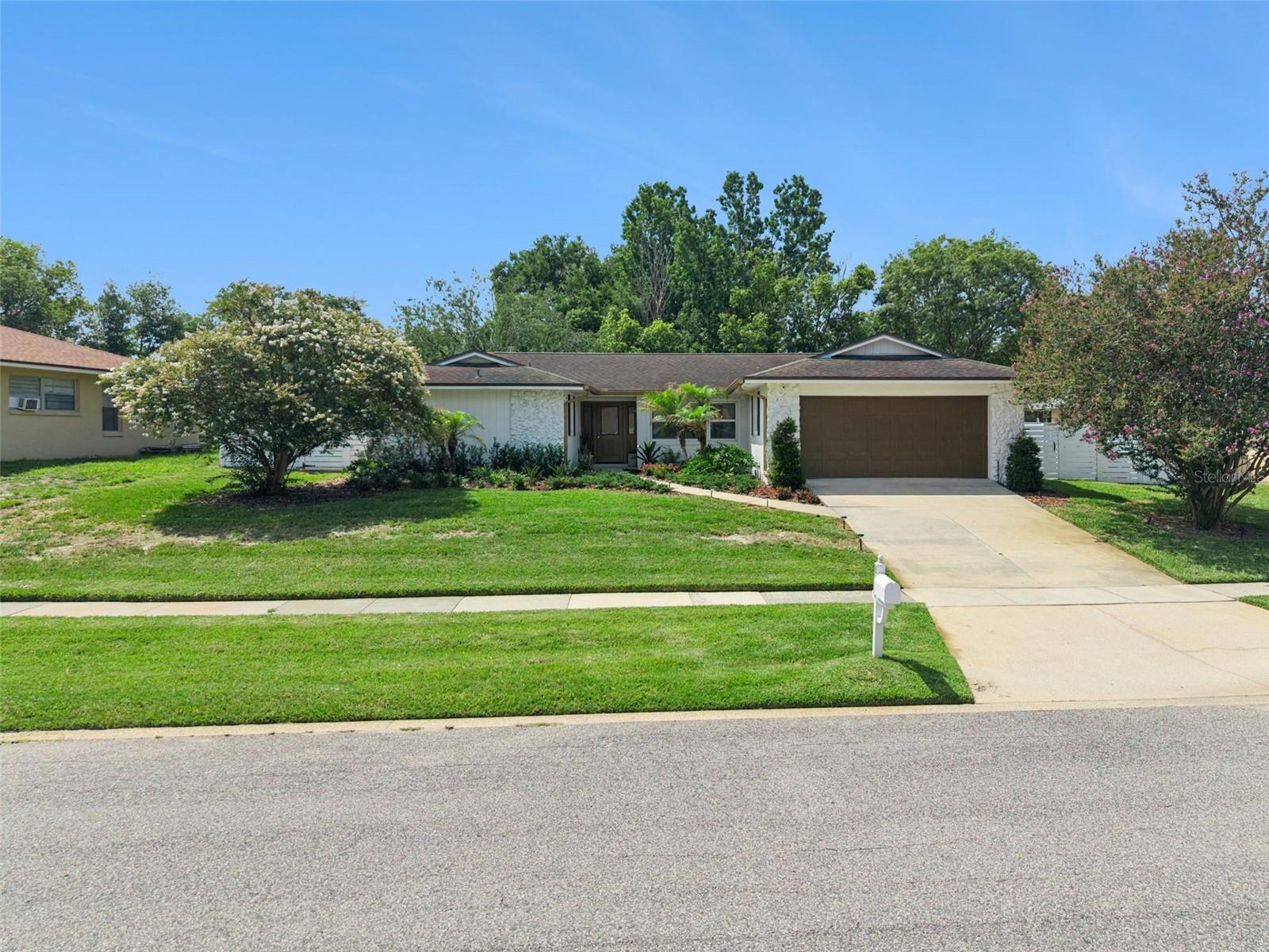 Photo of 8156 CARAWAY DRIVE ORLANDO FL 32819