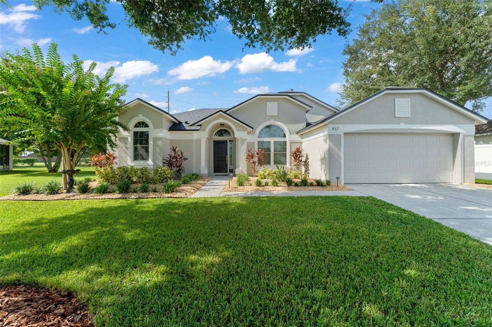 Photo of 917 VIA BIANCA DRIVE DAVENPORT FL 33896