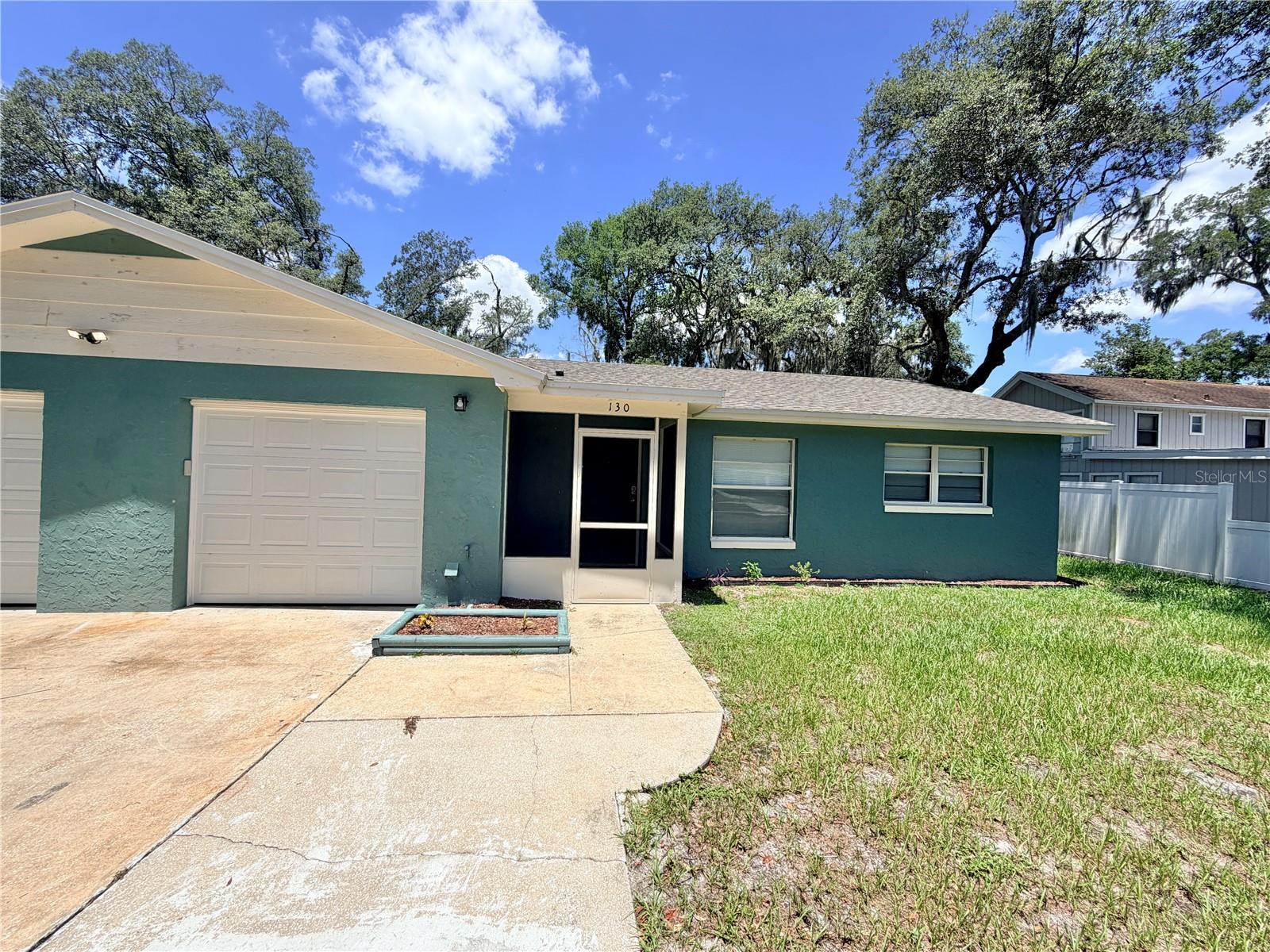 Photo of 130 S BULOVA DRIVE APOPKA FL 32703