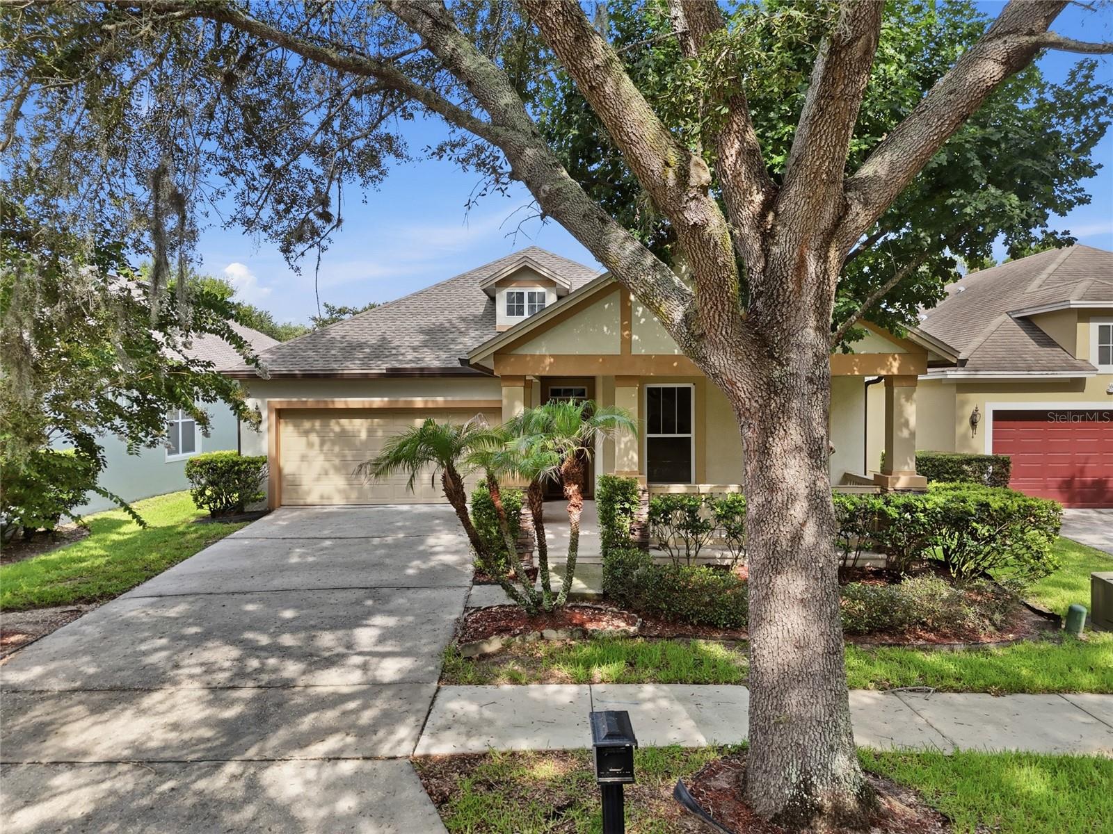 Photo of 13137 PENSHURST LANE WINDERMERE FL 34786
