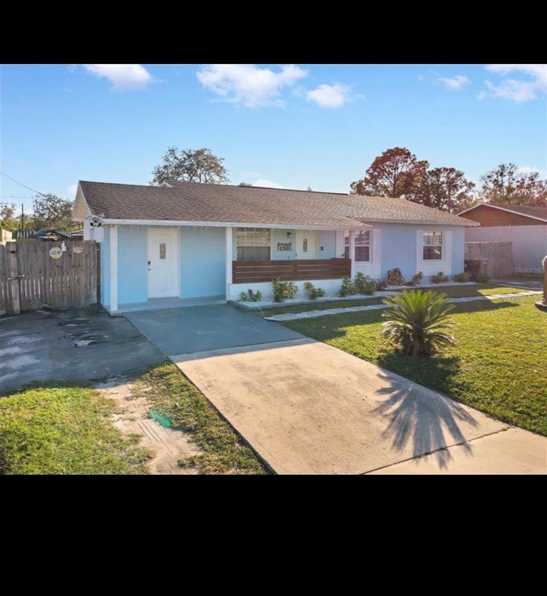 Photo of 314 W GROSSENBACHER DRIVE APOPKA FL 32712