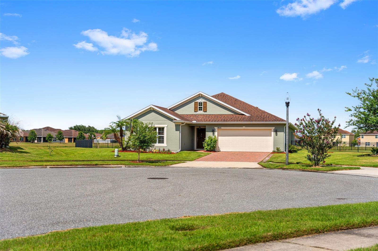 Photo of 4851 PEARL LAKE COURT KISSIMMEE FL 34758