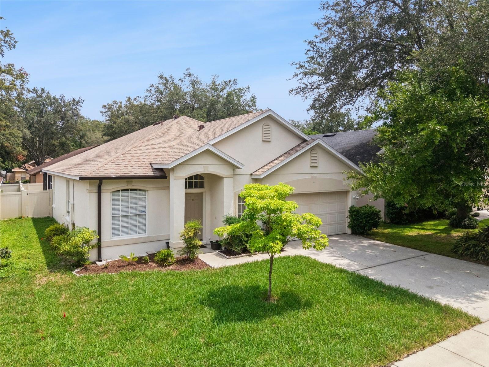 Photo of 223 EASTON CIRCLE OVIEDO FL 32765