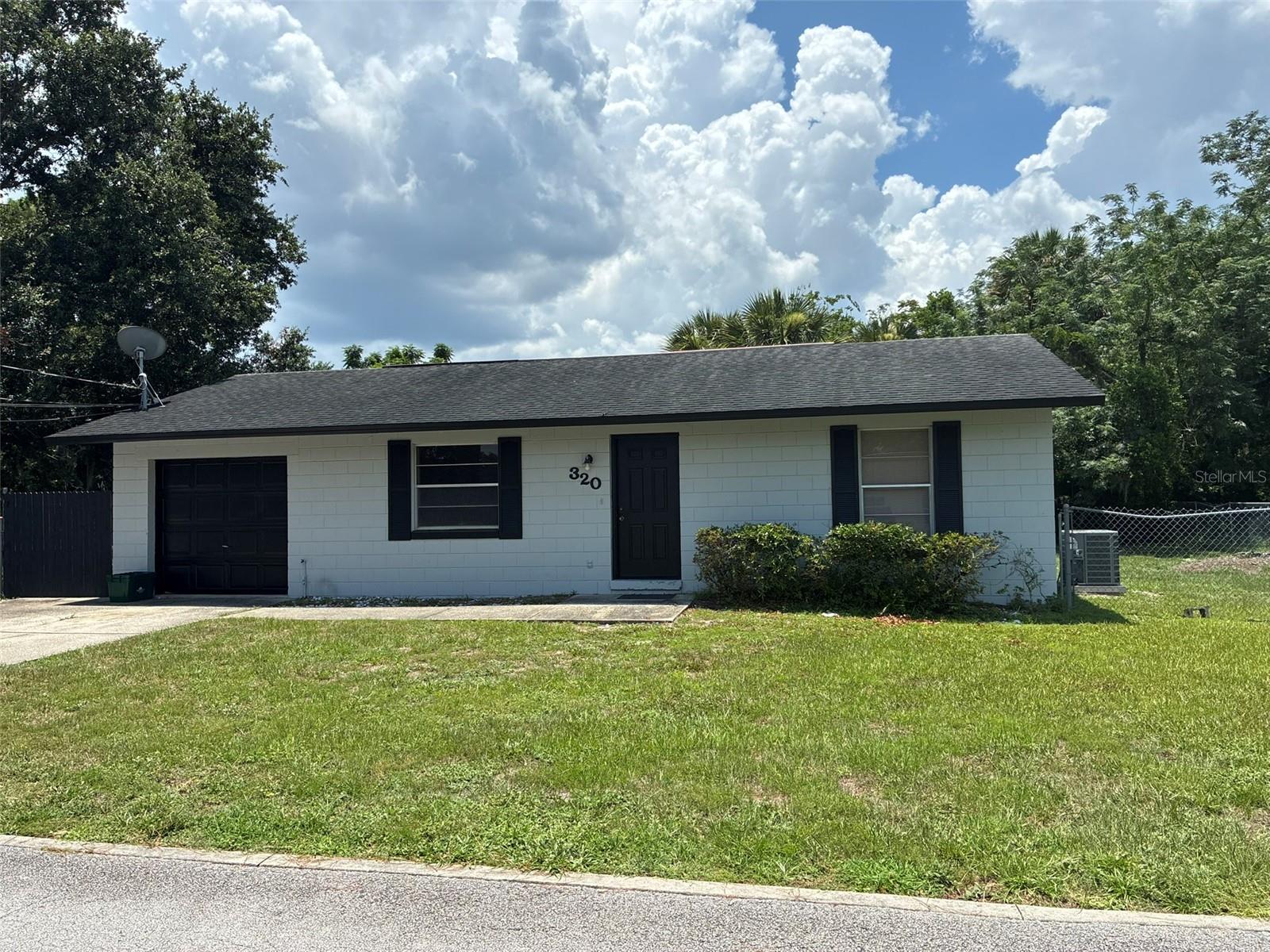 Photo of 320 QUEEN AVENUE OVIEDO FL 32765