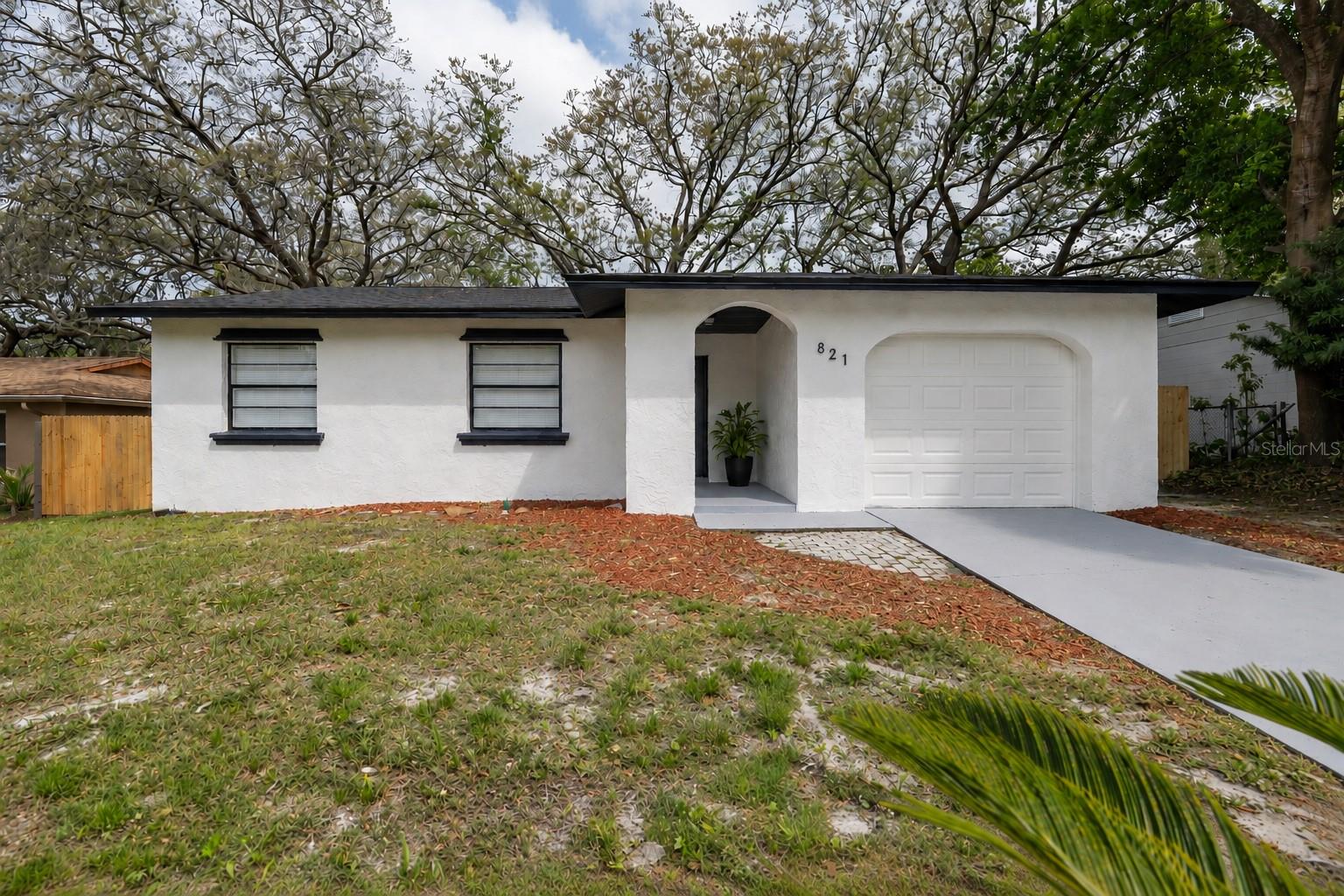 Photo of 821 OSCEOLA TRAIL CASSELBERRY FL 32707
