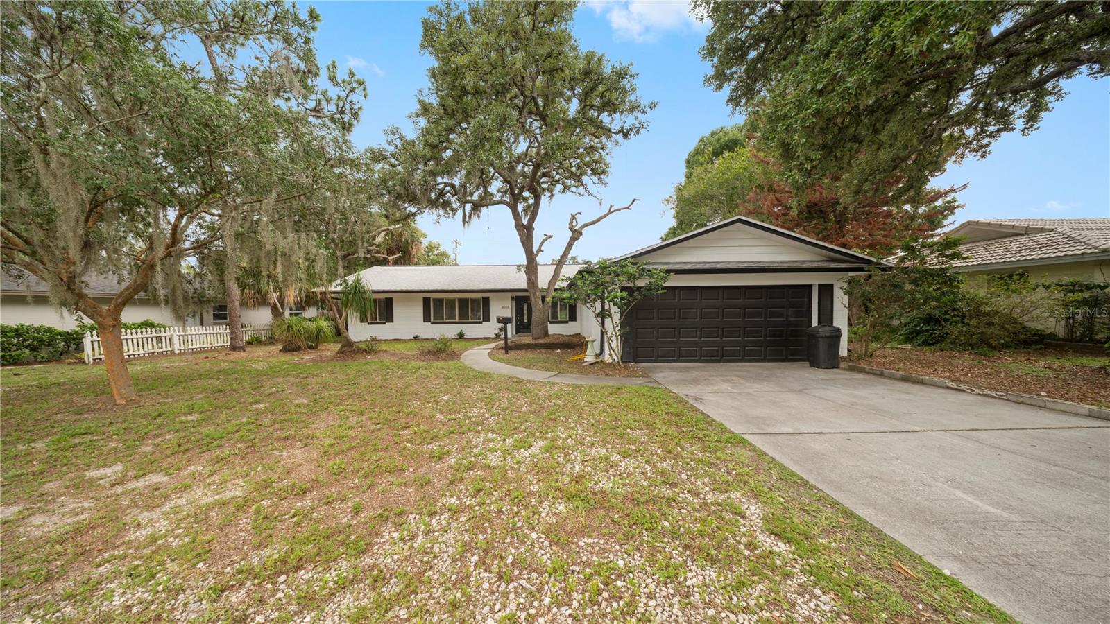 Photo of 2662 DERBYSHIRE ROAD MAITLAND FL 32751