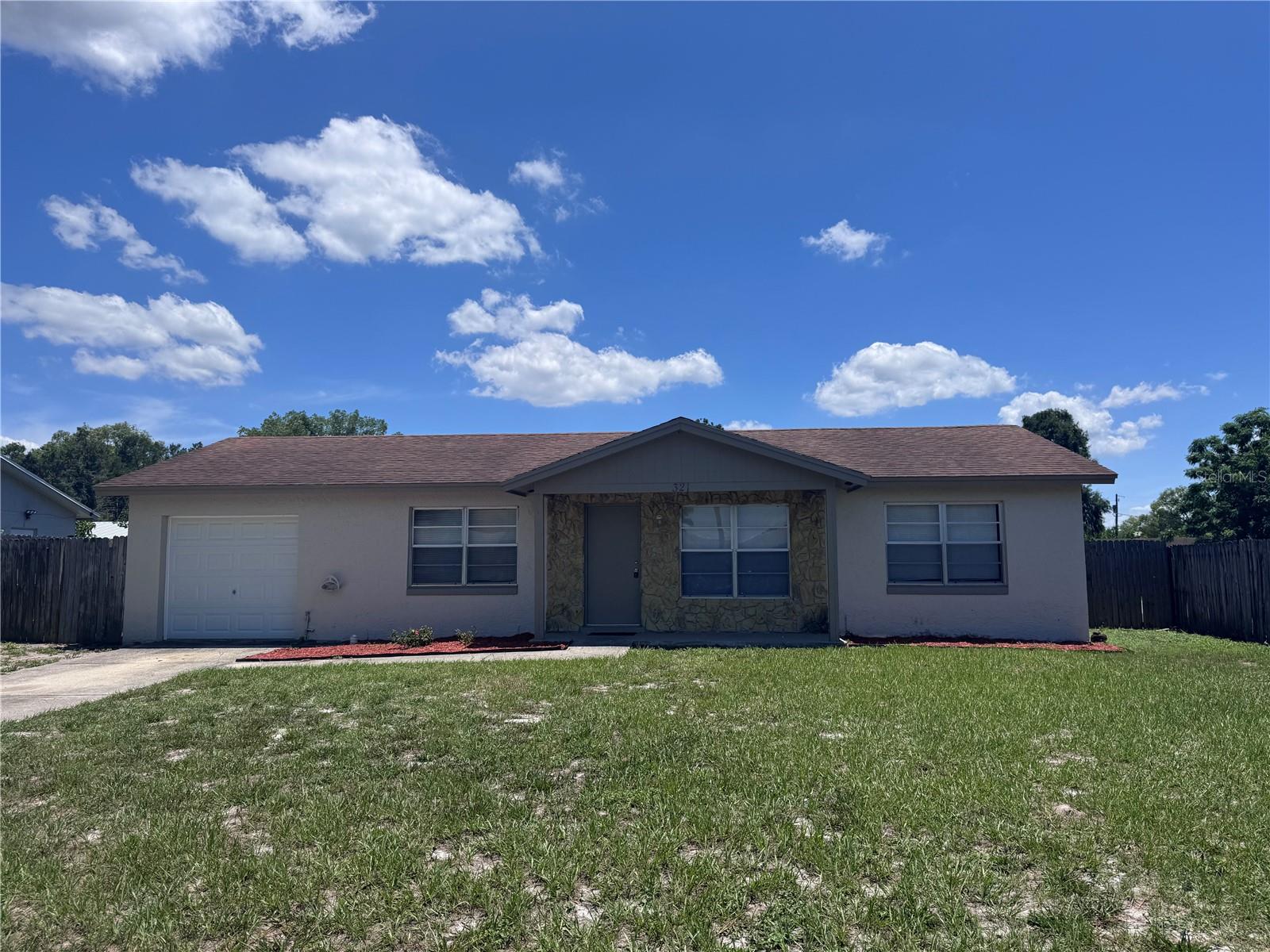 Photo of 321 NOTHERN DURANGO AVENUE OCOEE FL 34761