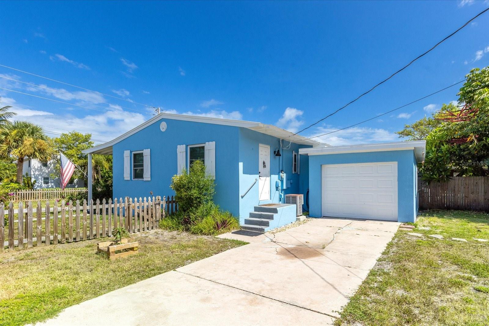 Photo of 301 GRANADA STREET FORT PIERCE FL 34949