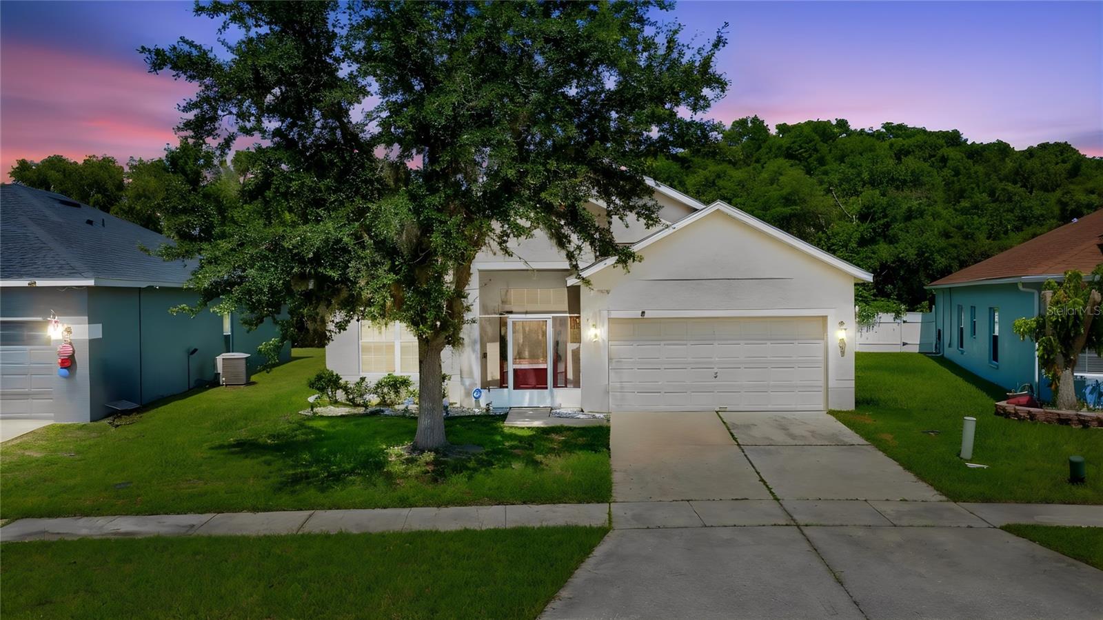 Photo of 907 HACIENDA CIRCLE KISSIMMEE FL 34741