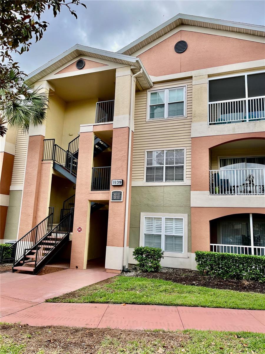 Photo of 1939 SUMMER CLUB APT DRIVE #315 OVIEDO FL 32765