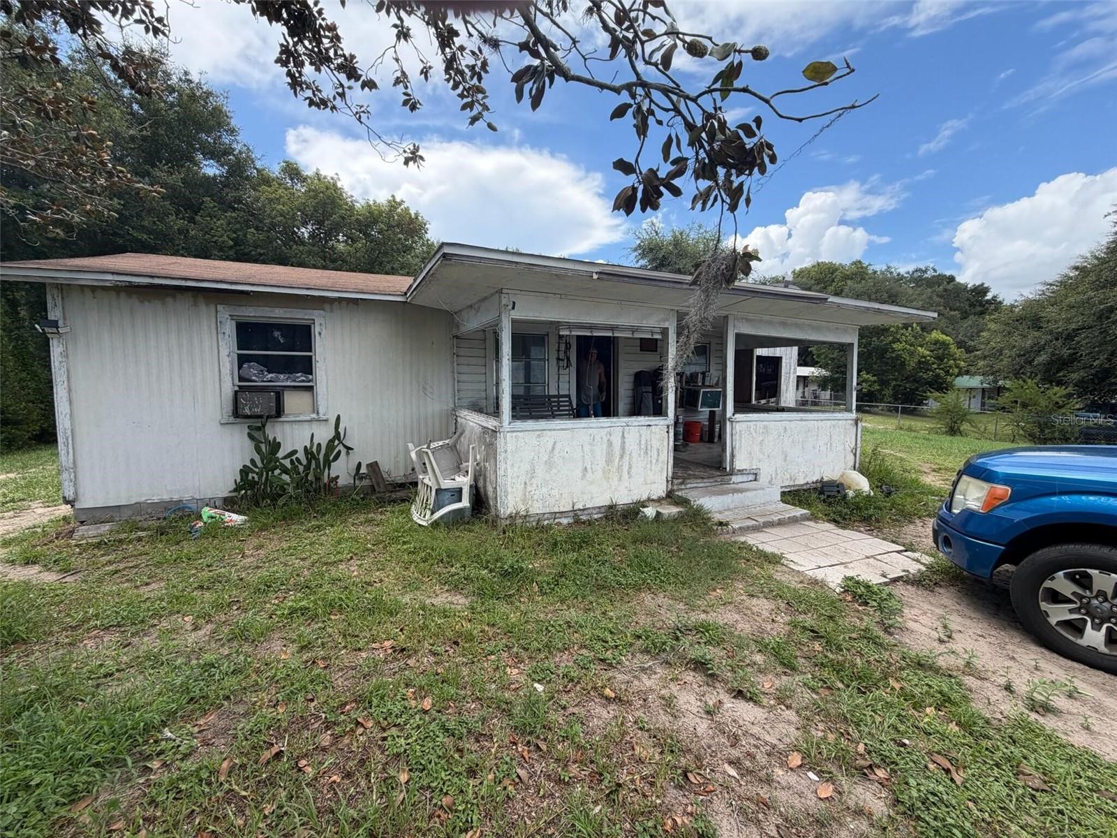 Photo of 1724 S US 301 SUMTERVILLE FL 33585