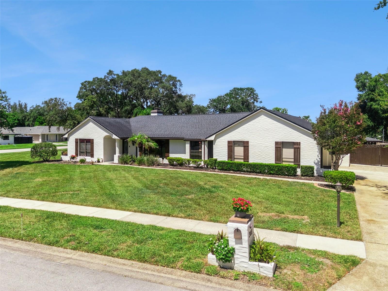 Photo of 301 BRANTLEY HARBOR DRIVE LONGWOOD FL 32779