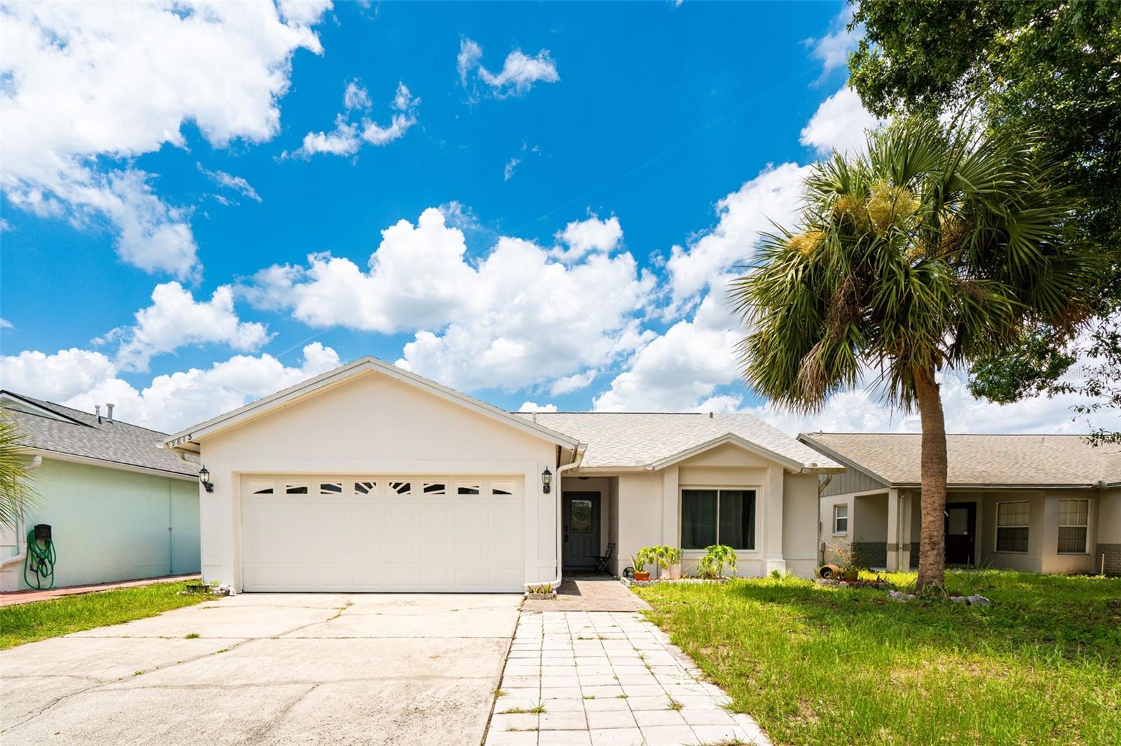 Photo of 7813 TURKEY OAK LANE KISSIMMEE FL 34747