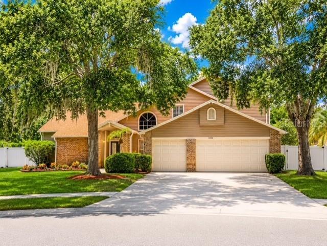 Photo of 1004 MUIRFIELD COURT OVIEDO FL 32765