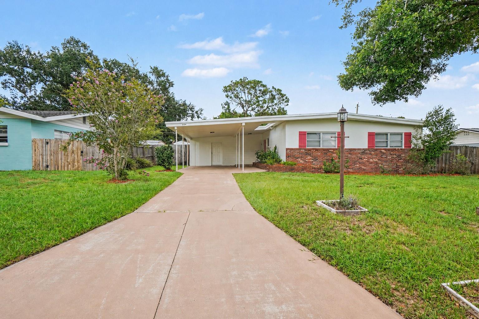 Photo of 2124 JOHN ARTHUR WAY LAKELAND FL 33803