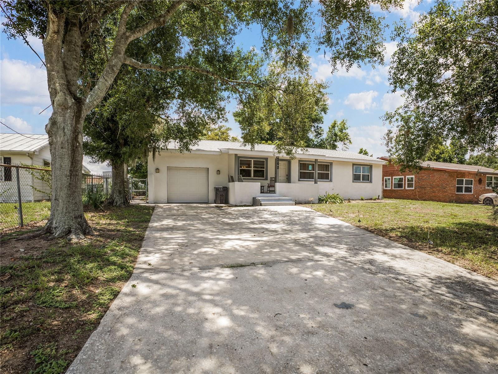Photo of 208 E WINTHROP STREET AVON PARK FL 33825