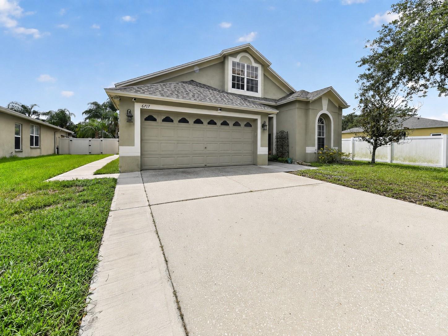 Photo of 6717 GUILFORD CREST DRIVE APOLLO BEACH FL 33572