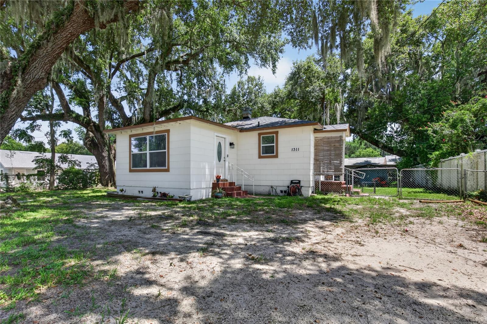 Photo of 1311 SUMTER STREET LEESBURG FL 34748