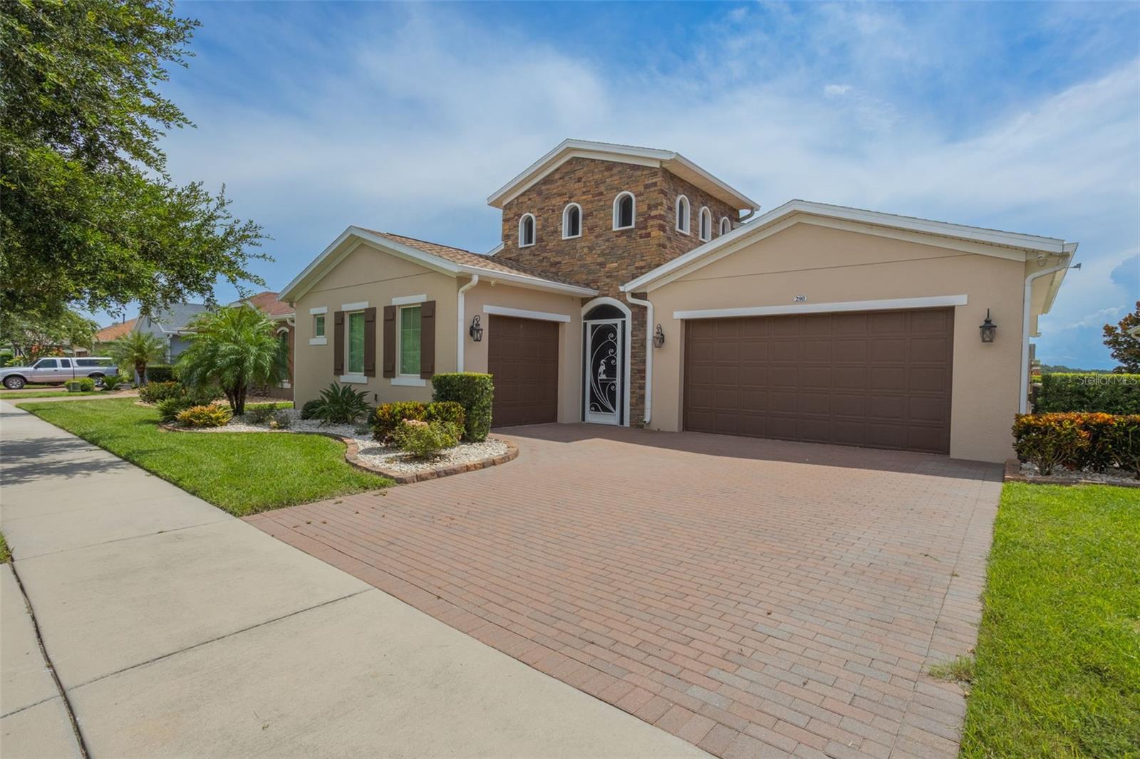 Photo of 290 SILVER MAPLE ROAD GROVELAND FL 34736
