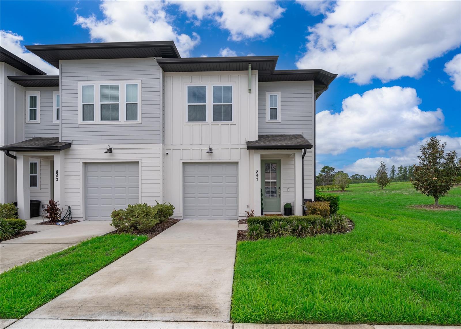 Photo of 847 LONGBOAT DRIVE DAVENPORT FL 33896