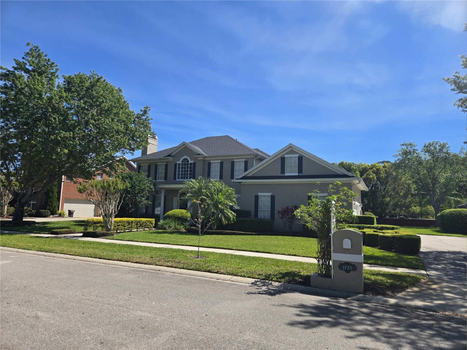 Photo of 1725 BILLINGSHURST COURT ORLANDO FL 32825