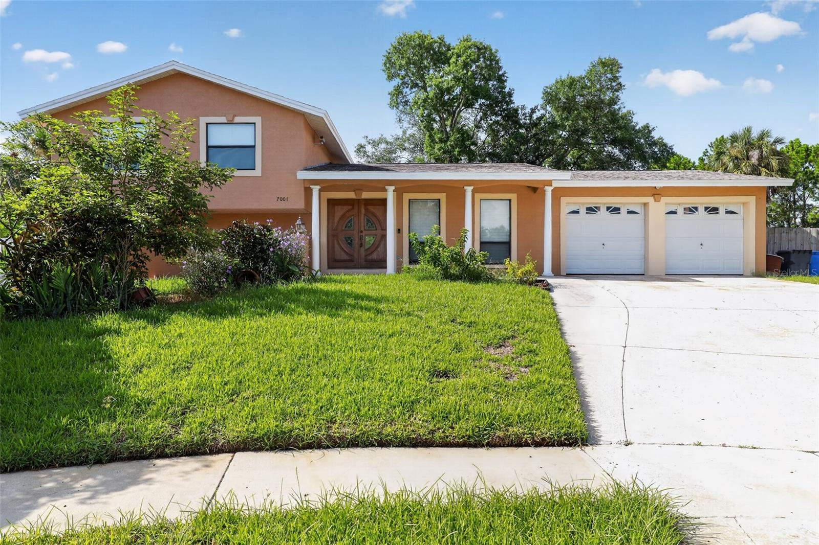 Photo of 7001 BAYWOOD COURT TAMPA FL 33615