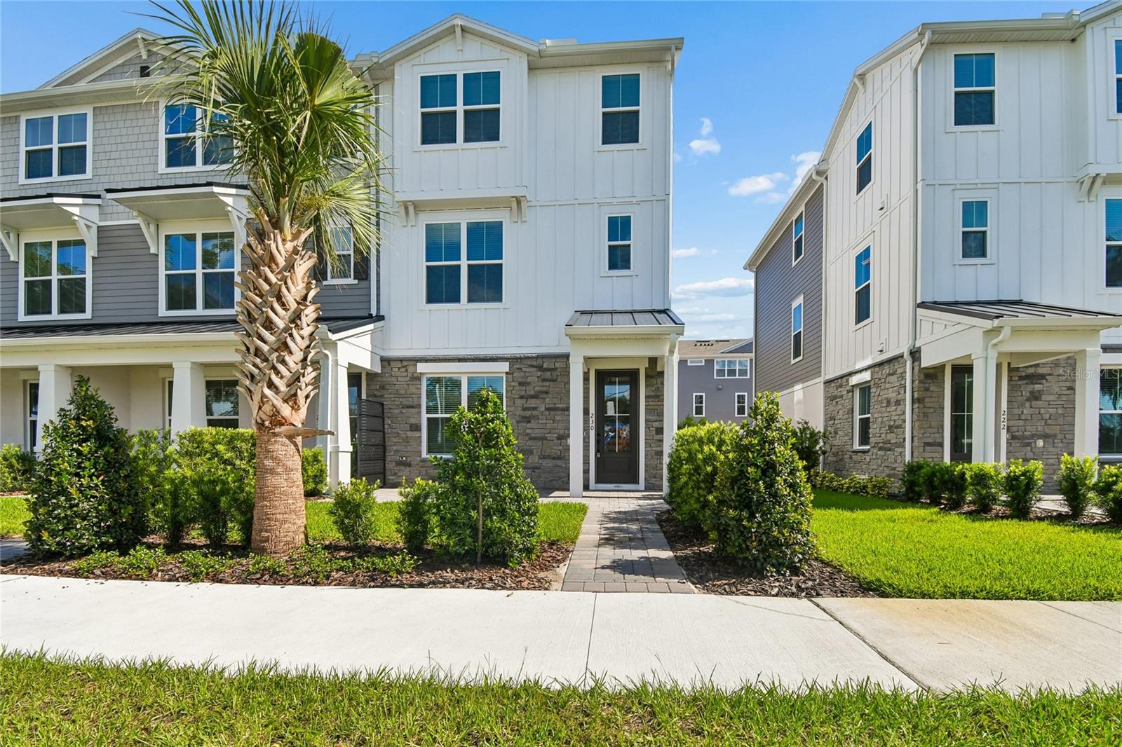 Photo of 230 PASQUALA WAY OVIEDO FL 32765