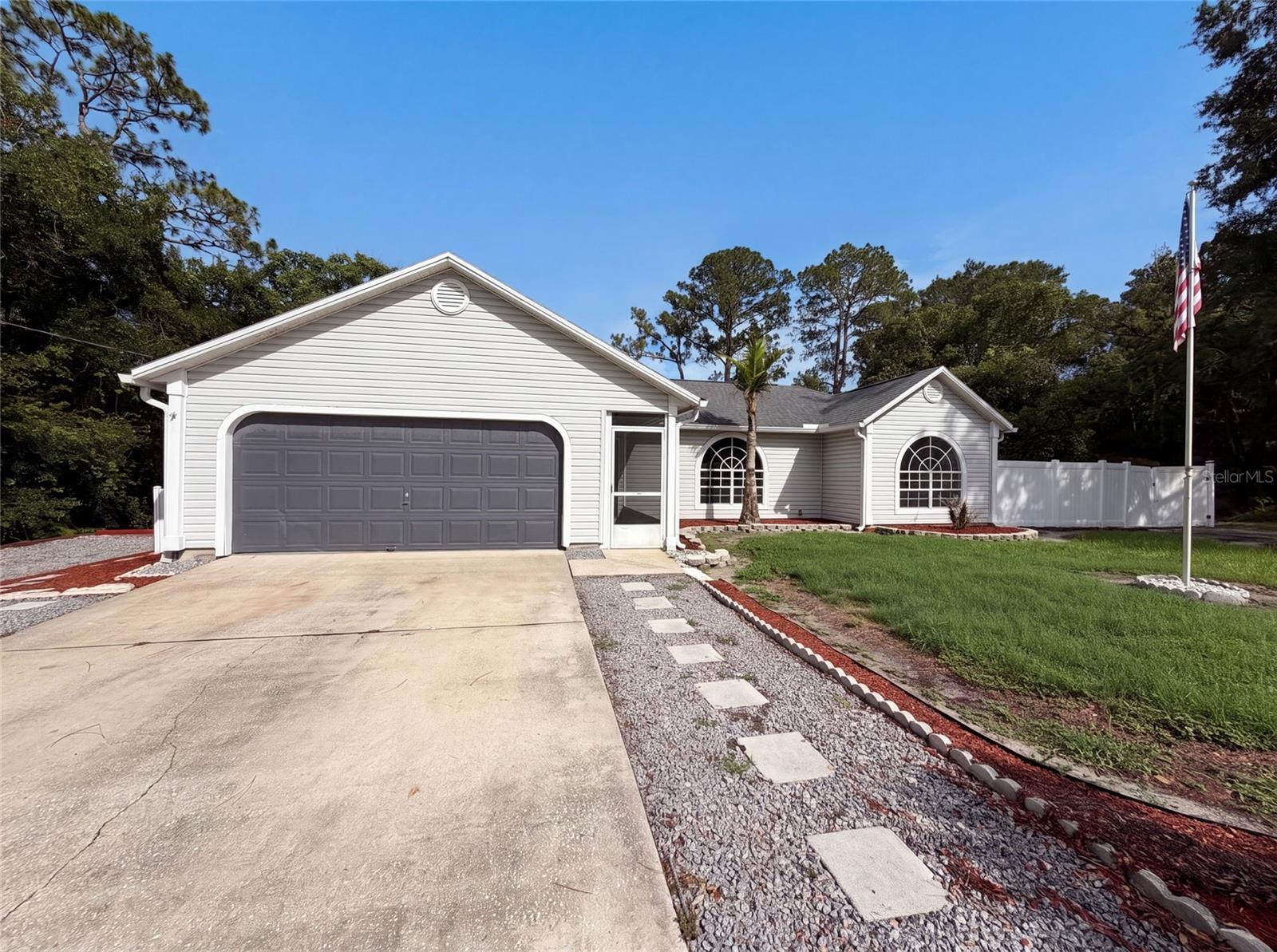 Photo of 29 VALENCIA CIRCLE DEBARY FL 32713