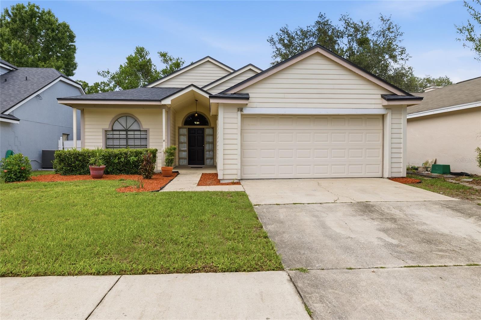 Photo of 718 BIRGHAM PLACE LAKE MARY FL 32746
