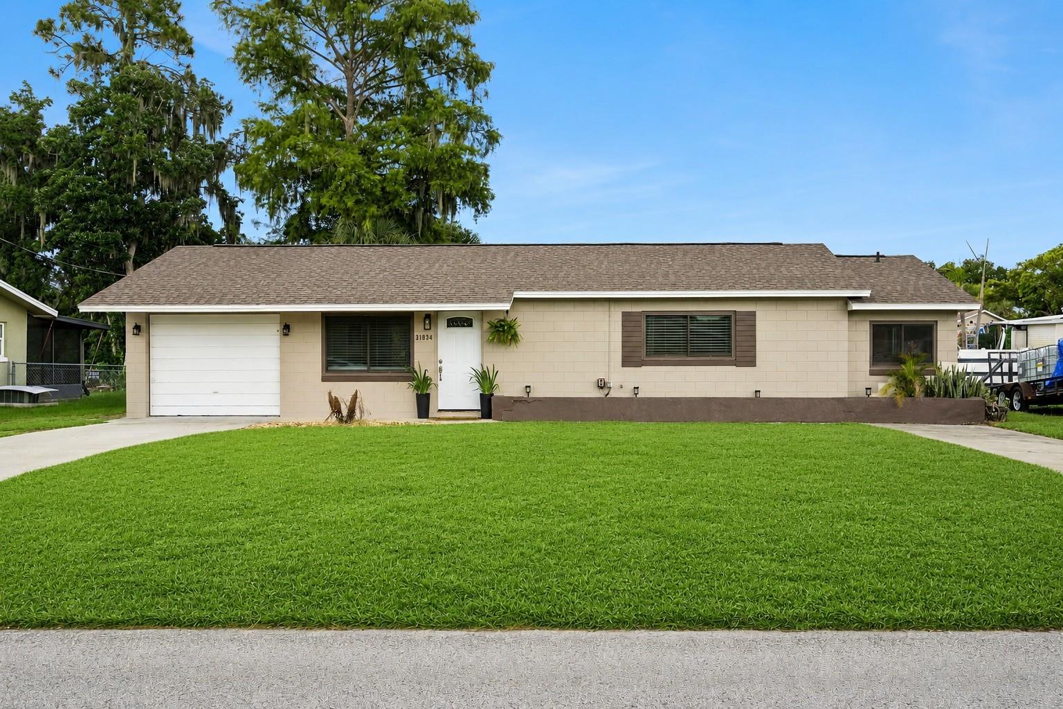 Photo of 31834 BLANTON LANE TAVARES FL 32778