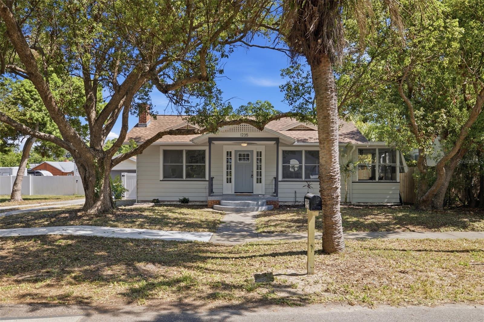 Photo of 1235 IDLEWILD DRIVE CLEARWATER FL 33755