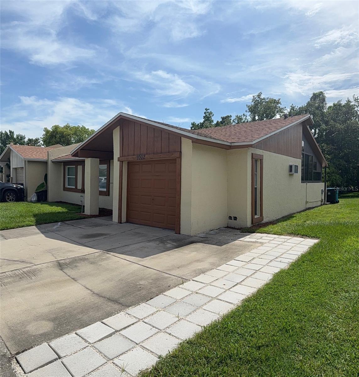 Photo of 1002 OROPESA AVENUE ORLANDO FL 32807