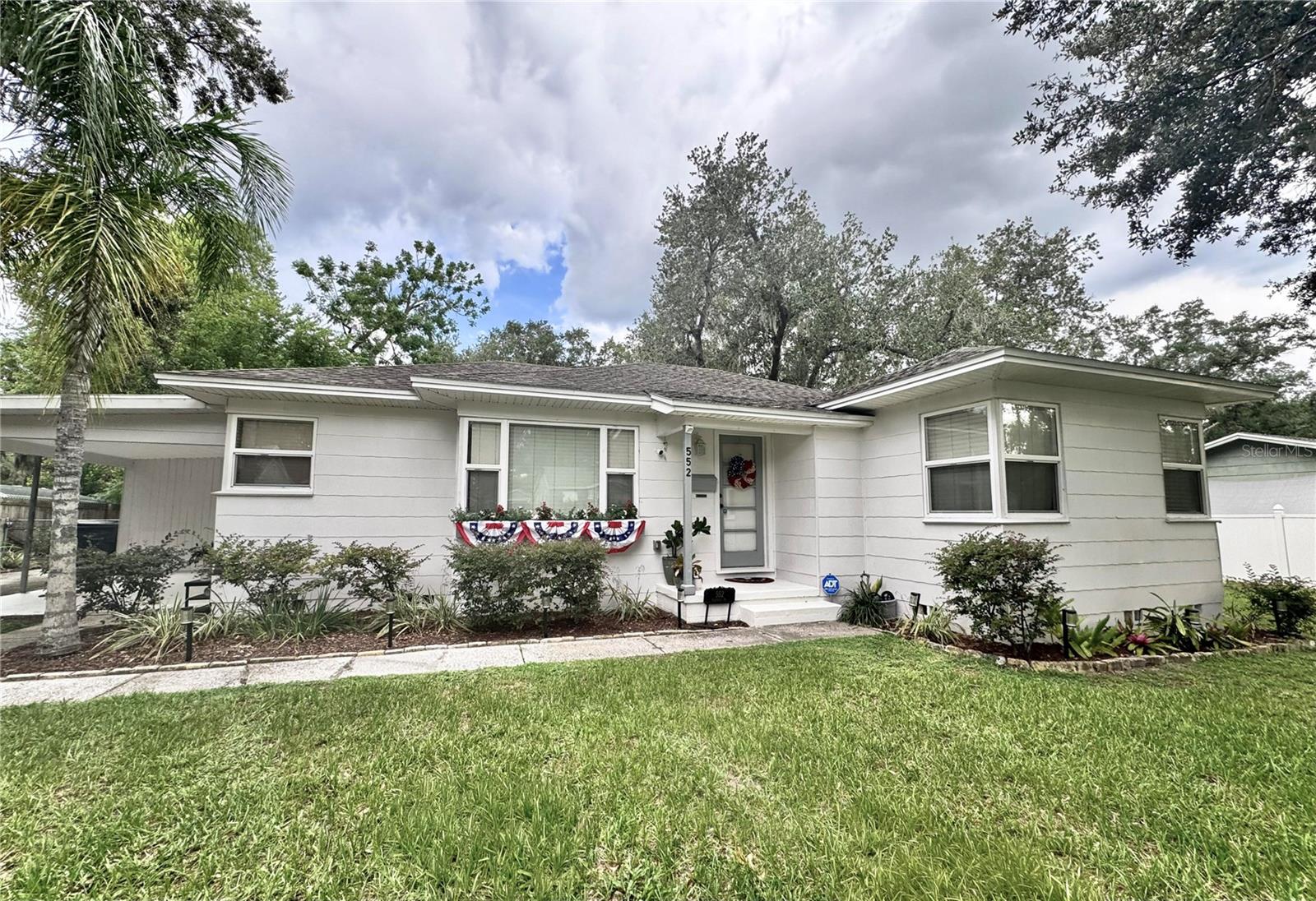 Photo of 552 PALENCIA PLACE LAKELAND FL 33803