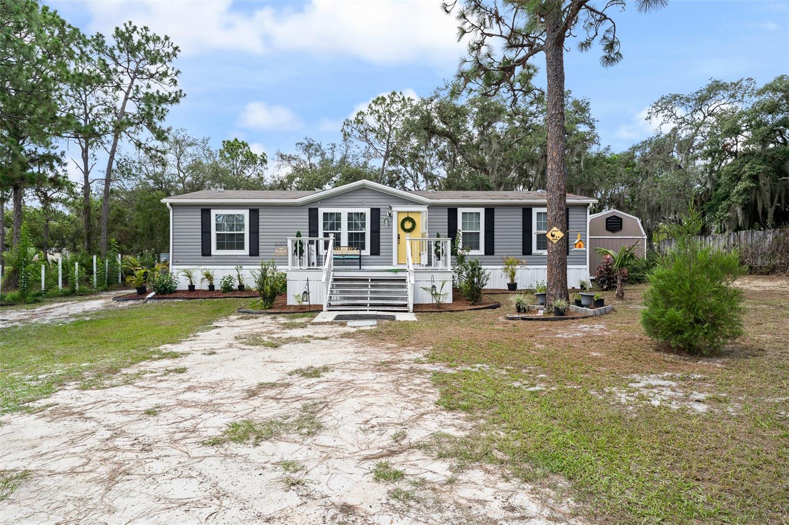 Photo of 8170 DOGYARD ROAD LAKE WALES FL 33898