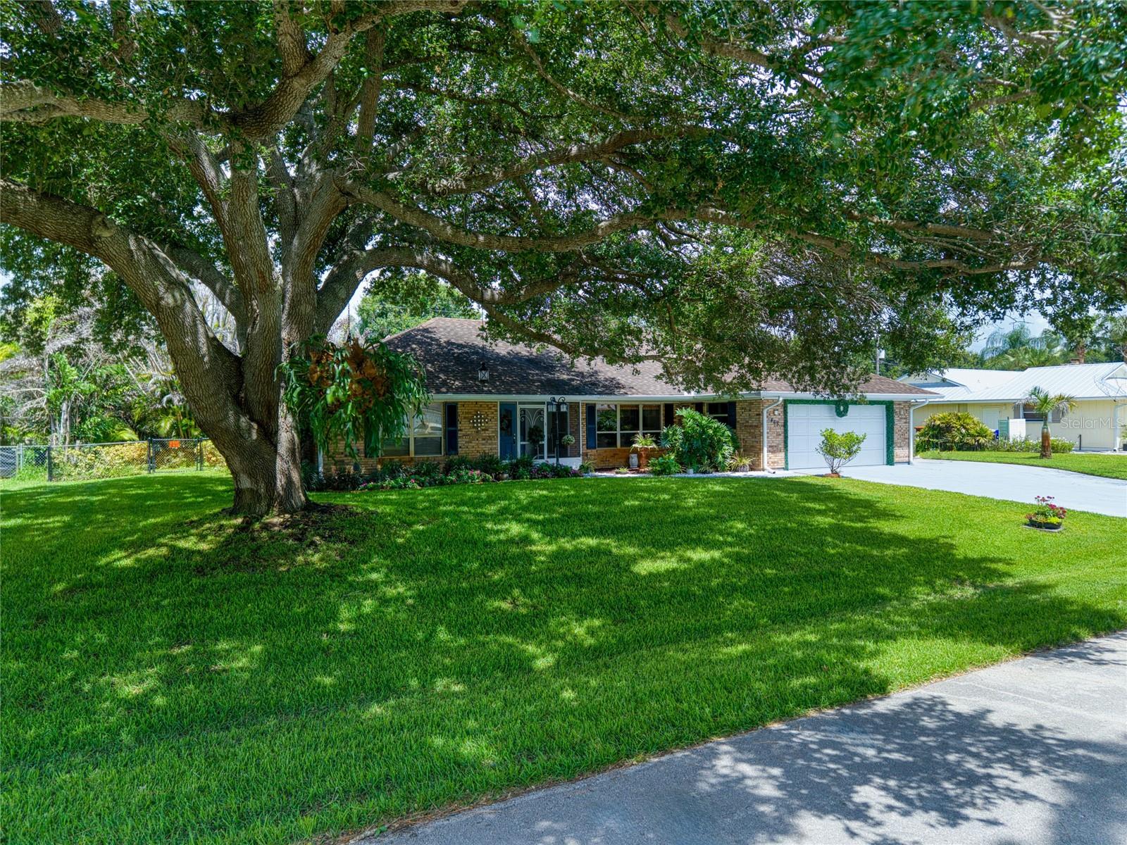Photo of 465 11TH AVENUE VERO BEACH FL 32962
