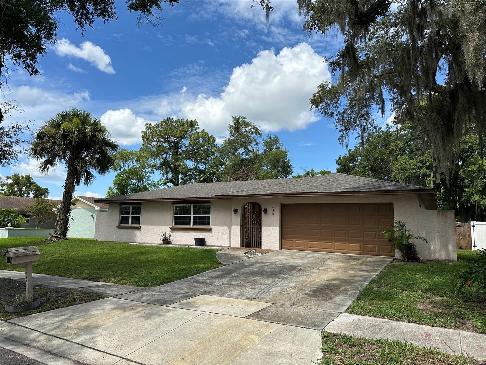 Photo of 620 LAKESPUR LANE ALTAMONTE SPRINGS FL 32714