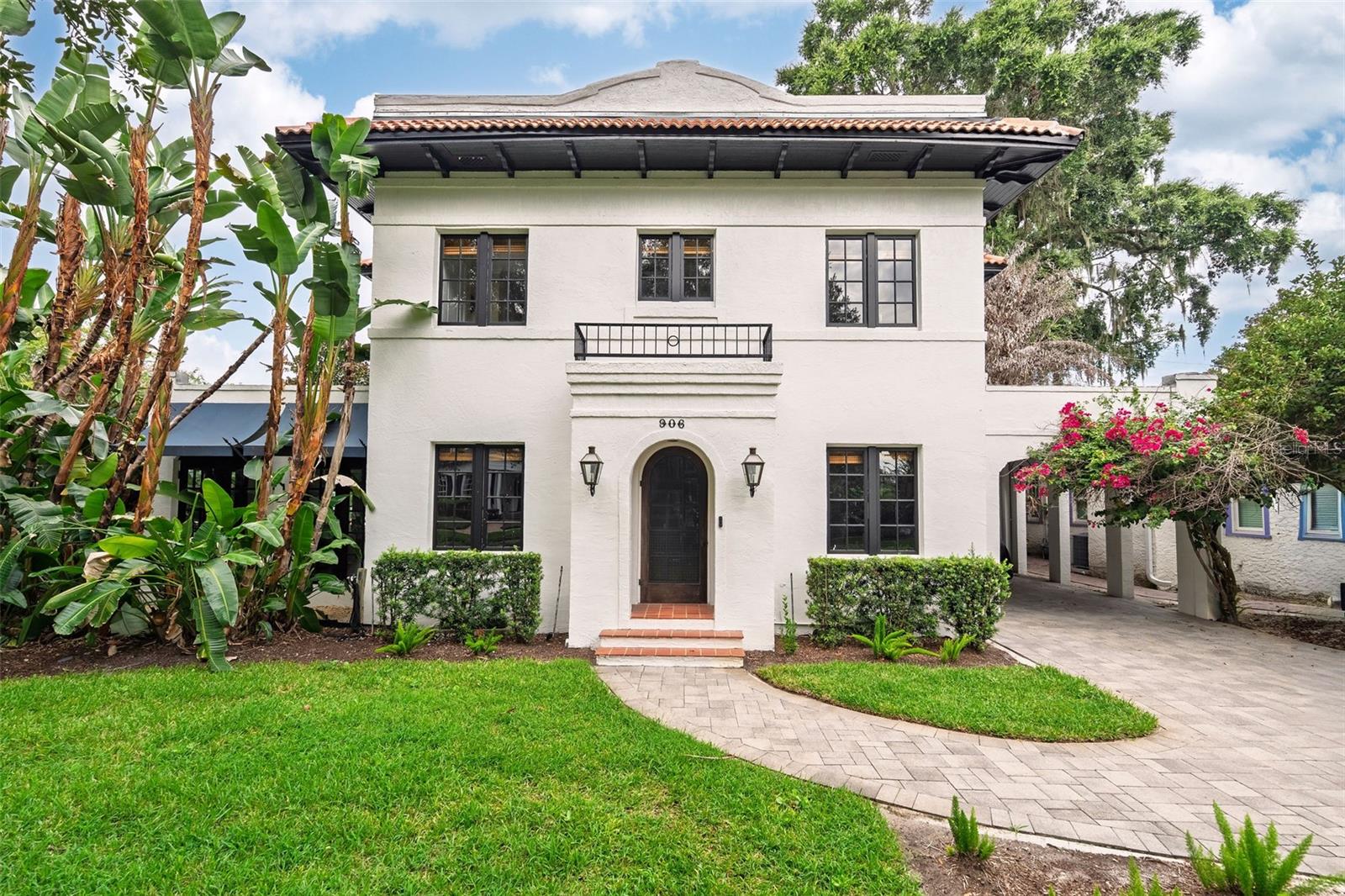 Photo of 906 ALHAMBRA COURT ORLANDO FL 32804