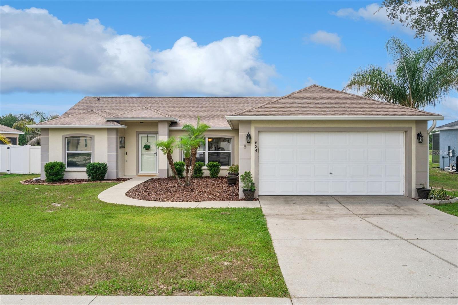 Photo of 624 LA COSTA ST MINNEOLA FL 34715