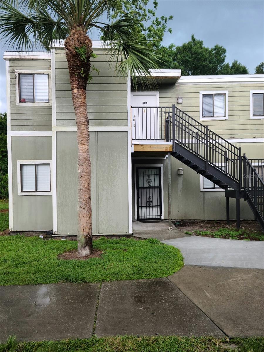 Photo of 303 SCOTTSDALE SQUARE #303 WINTER PARK FL 32792