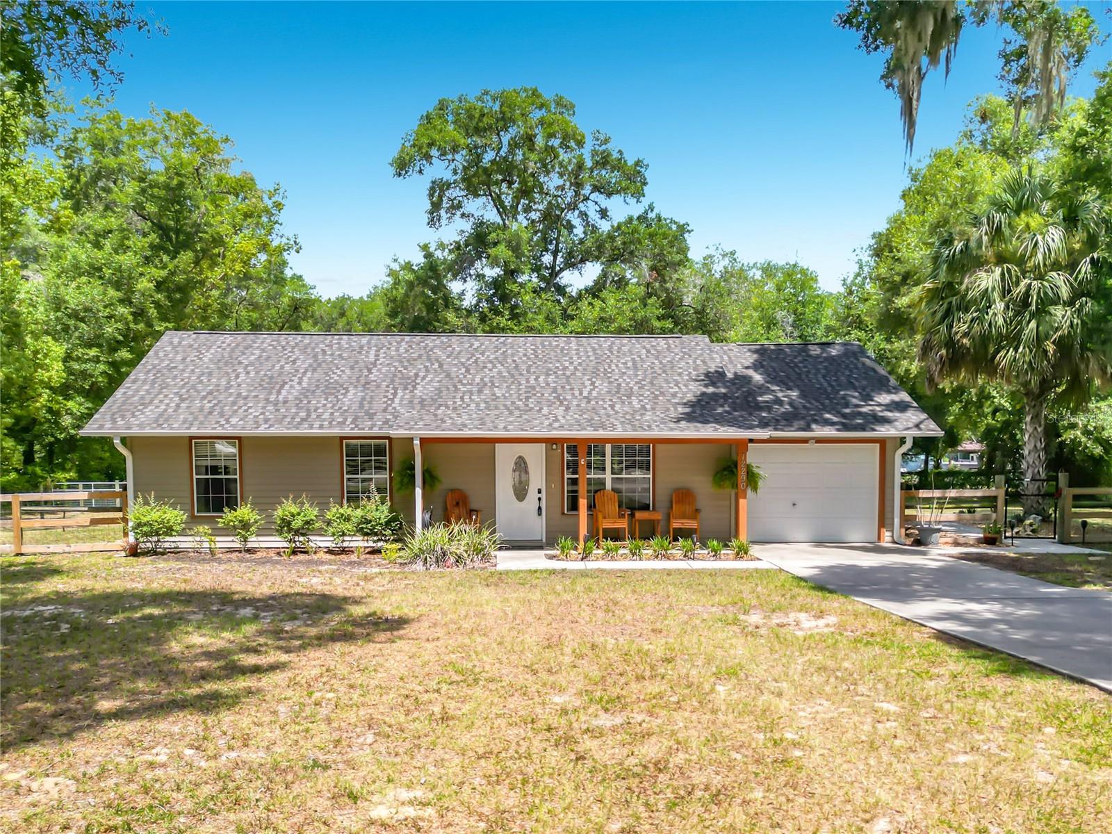 Photo of 12290 SE 141ST AVENUE ROAD OCKLAWAHA FL 32179