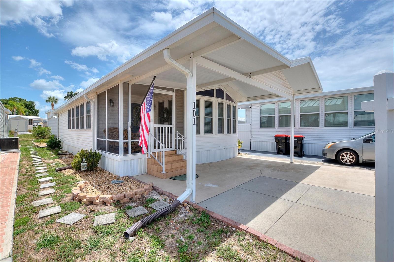 Photo of 42769 HIGHWAY 27 #101 DAVENPORT FL 33837